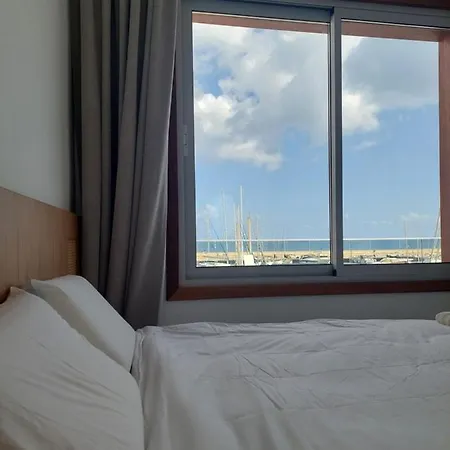 Latchi Marina View شقة *