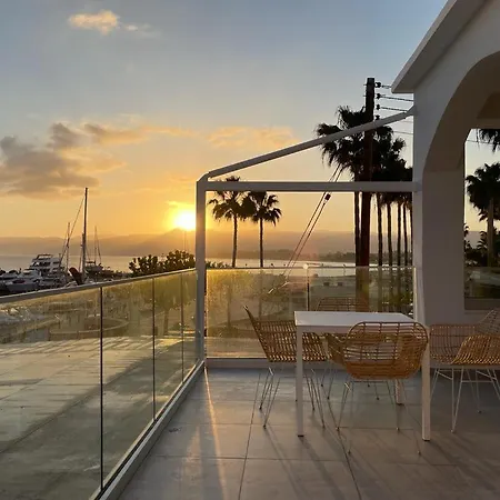 Latchi Marina View Апартаменты