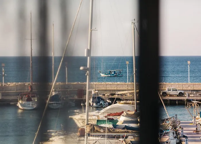 アパート Latchi Marina View Polis